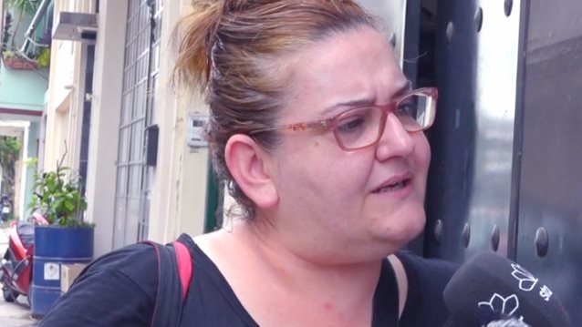 Σοφία Βογιατζάκη: H επίθεση στους δημοσιογράφους &amp; τo ξέσπασμα on camera: «Σταματήστε, έλεος!»