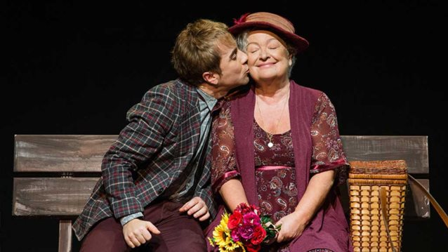 Διαγωνισμός: Χάρολντ και Μοντ: Κερδίστε διπλές προσκλήσεις για την παράσταση με την Τάνια Τσανακλίδου &amp; τον Θανάση Τσαλταμπάση