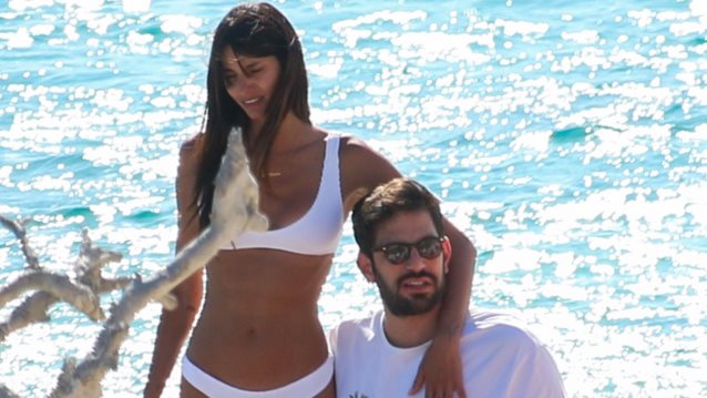 Ηλιάνα Παπαγεωργίου | Βραδινή έξοδος στο πλευρό του συντρόφου της, Γιάννη Καραβασάνη