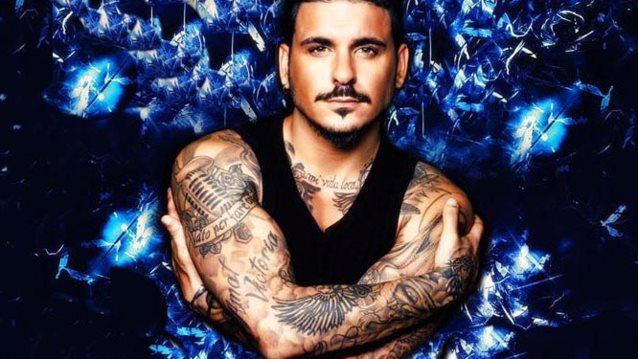 Stan: Τι απαντά σε όσους μιλούν αρνητικά για εκείνον; «Τη μία τους φταίει η τσίχλα και την άλλη η φράντζα»