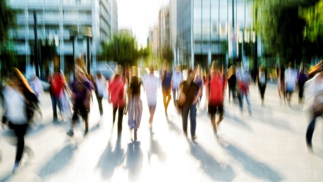 Αύξηση κατώτατου μισθού: Τι σημαίνει για την τσέπη εργαζόμενου και εργοδότη - Πάνω από το 5% ο "πήχης"