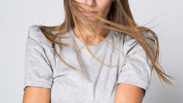 Ελένη Τσολάκη: Η κίνηση κατά την είσοδό στο «Αθηνών Αρένα» που εξόργισε τους ρεπόρτερ