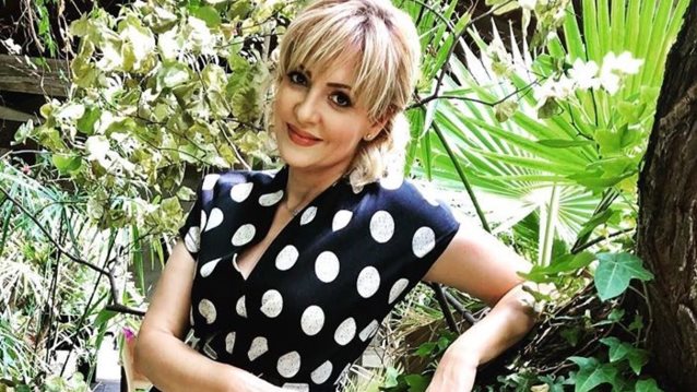 Υρω Λουπη: Η σπανια φωτογραφια της με μαγιο και η απιστευτα fit σιλουετα της
