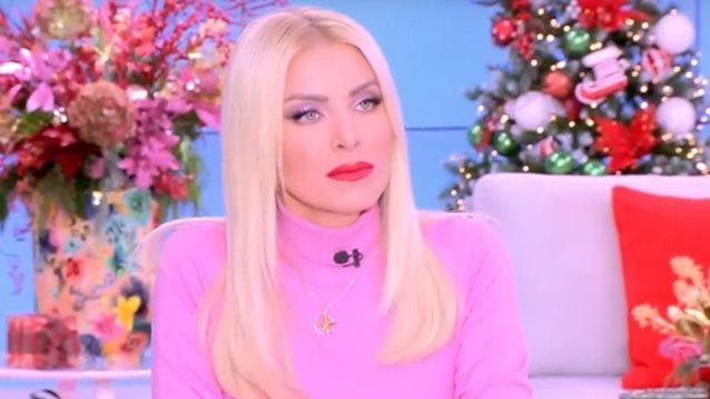 Κατερίνα Καινούργιου: "Συγκινήθηκα - Έναν τέτοιο γάμο θα ήθελα κι εγώ"