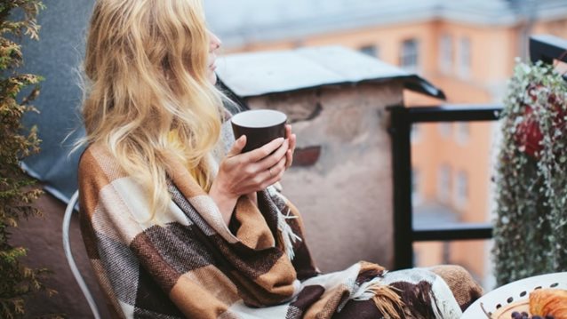 Δεκαέξι τρόποι για να περιποιηθείς τον εαυτό σου φέτος τις γιορτές
: Γιατί του αξίζει!
