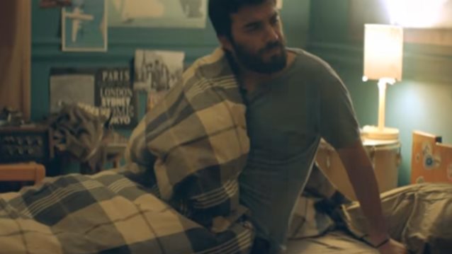 Video Of The Day
: Το σποτ που συγκίνησε τα social media και έγινε viral!