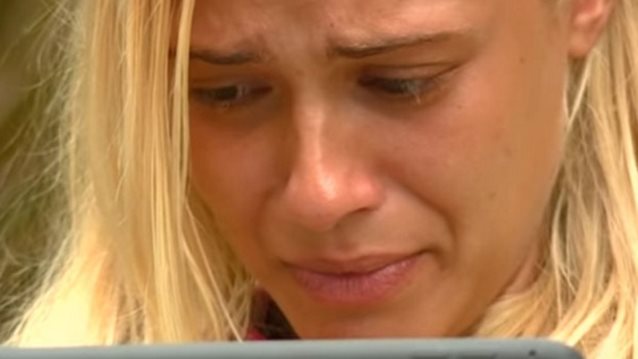 Λάουρα Νάργες: Tα δάκρυα μπροστά στην κάμερα: Video