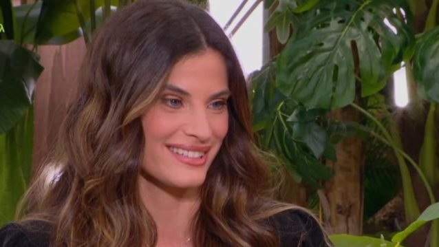 Η Χριστίνα Μπόμπα στην &quot;Ελένη&quot;: &quot;Με αφήνει αδιάφορη το τι λέει ο κόσμος - Έμαθα να ξεπερνάω αυτά που λένε οι άλλοι για μένα&quot;