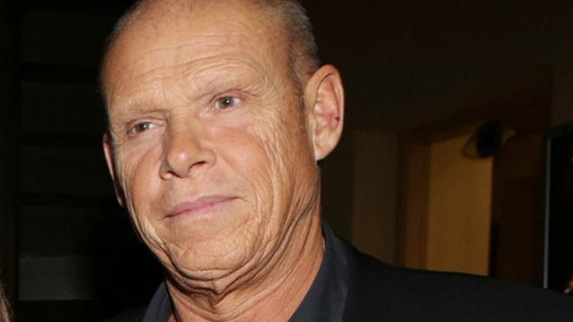 OPEN: Τέλος και επίσημα στη συνεργασία με τον Τζώνη Καλημέρη