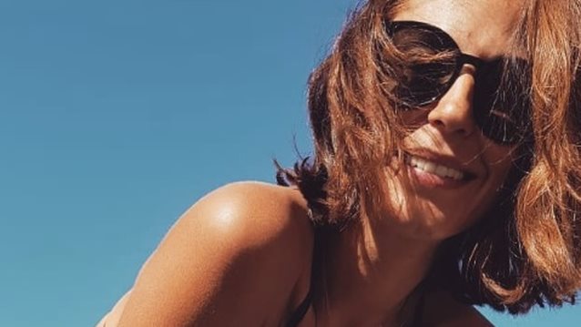 Κατερίνα Παπουτσάκη: Μόνο με το μαγιό της κατά τη διάρκεια της δεύτερης εγκυμοσύνης της!