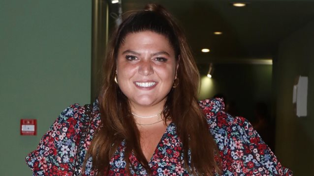 Δανάη Μπάρκα | Σού δείχνει πώς να φορέσεις τα φορέματα σου το φθινόπωρο