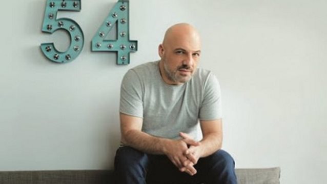 Νίκος Μουτσινάς: Η απάντηση στον Βερύκιο: «Τελικά ήμουν τουρίστας! Είχε δίκαιο...»