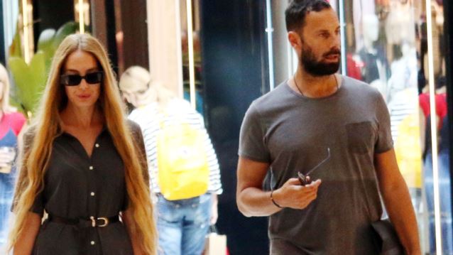 Αντωνία Καλλιμούκου &amp; Νίκος Παραδείσης σε καθημερινές στιγμές στα Βόρεια Προάστια