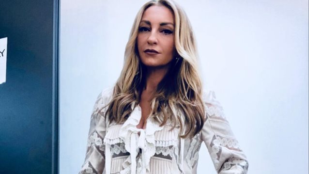 Ρούλα Ρέβη: «Είδα χρήματα που δεν φανταζόμουν ποτέ, όμως ξέρω πόσα θυσίασα, πόσο σκληρά δούλεψα. Με την κρίση θύμωσα»