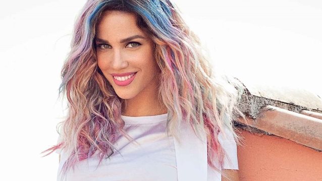 Κατερίνα Στικούδη
: Άλλαξε ξανά το χρώμα των μαλλιών της: Δείτε φωτογραφίες!