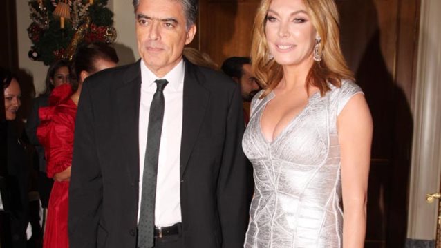 Τατιάνα Στεφανίδου - Νίκος Ευαγγελάτος: Η εντυπωσιακή εμφάνιση σε χριστουγεννιάτικο event: Φωτογραφίες