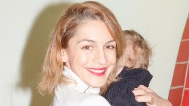 H Γιουλικα Σκαφιδα αποκαλυπτει τον λογο που νιωθει ενοχικα ως μητερα: &quot;Αραγε συνηθιζεται ποτε;&quot;