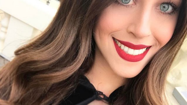 Demy: Έγινε cartoon!