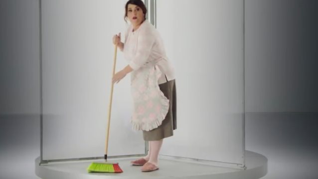 Κατερίνα Ζαρίφη: Οι εντυπωσιακές μεταμορφώσεις για το «Ποιος ρωτάει;» στο Open: Δείτε το trailer!