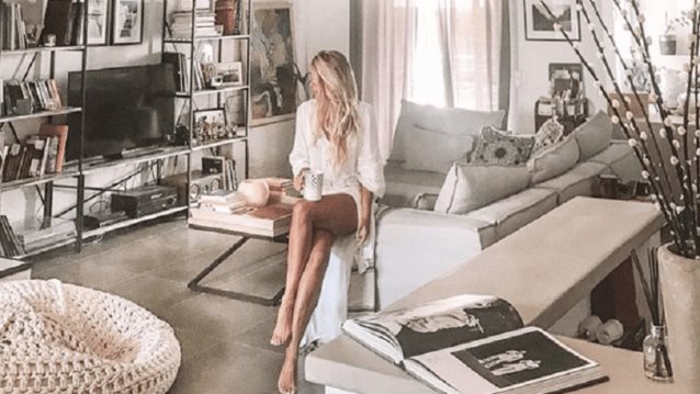 Βάσια Κωσταρά : H σχεδιάστρια και συνεργάτιδα της Ελένης Μενεγάκη που έχει το τέλειο σπίτι στην Κηφισιά 
