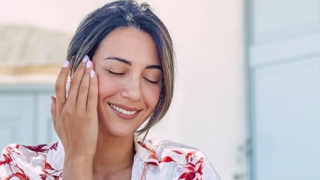 Οι Ελληνίδες celebrities αποφάσισαν | Αυτό είναι το χρώμα που πρέπει να ζητήσεις στο επόμενο ραντεβού σου για μανικιούρ