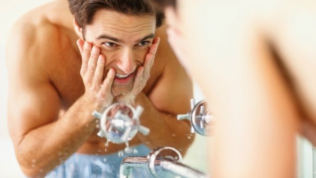 Τι περιποίηση χρειάζεται το πρόσωπό σου ανάλογα την ηλικία σου: Η grooming ρουτίνα που πρέπει να ακολουθείς