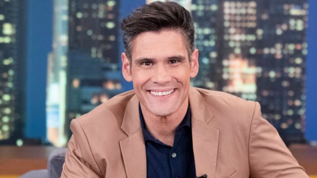 Δημήτρης Ουγγαρέζος: &quot;Φέτος υπήρξαν στιγμές στην τηλεόραση που η υπερβολή ξεπέρασε το ίδιο το έγκλημα. Τι με νοιάζει εμένα πώς πλένει τα δόντια του ο άλλος στη φυλακή;&quot;