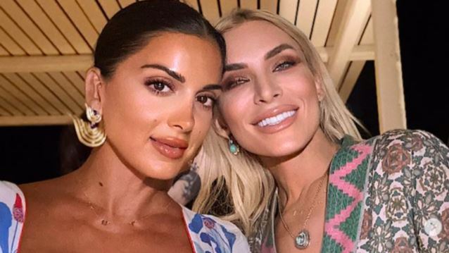 Σταματίνα Τσιμτσιλή και Κατερίνα Καινούργιου μαζί στην Πάρο!