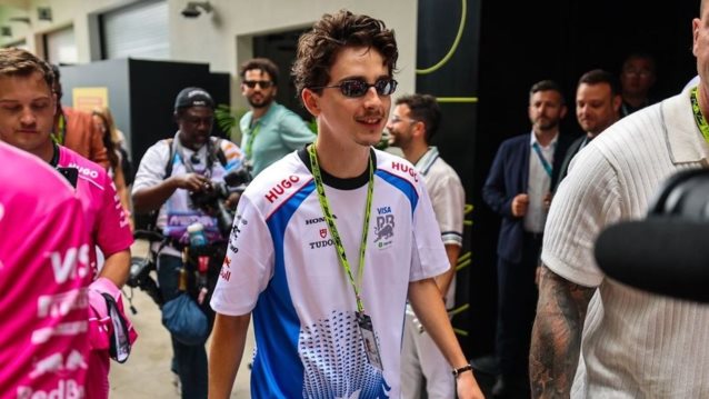 Μυστήριο με το νέο look του Timothée Chalamet | Γιατί απορούν οι fans μετά την τελευταία του εμφάνιση;