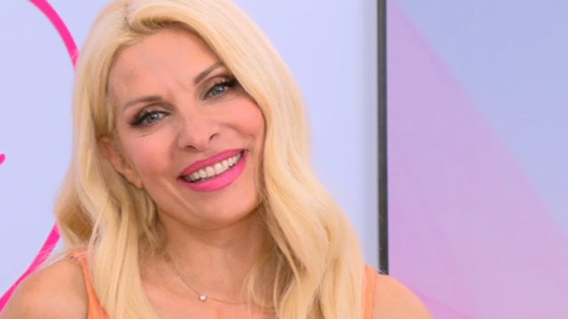 Ελένη Μενεγάκη

: Το μήνυμα για τις δύσκολες σεζόν &amp; τα νούμερα τηλεθέασης