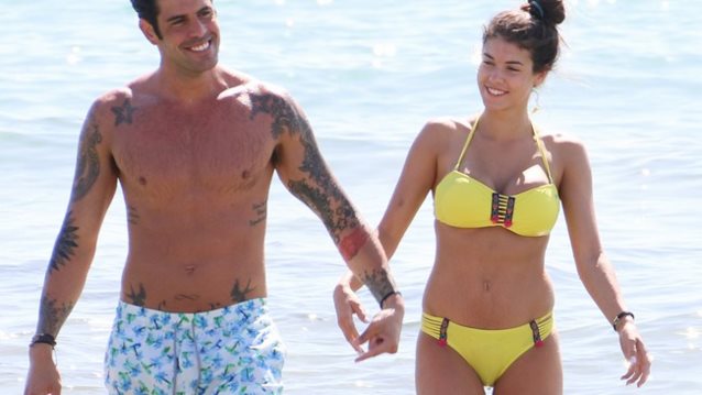 Γιώργος Γιγουρτάκης- Σαμάνθα Μόρισον: Μαζί στην παραλία: Φωτογραφίες