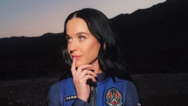 Katy Perry | "Βροχή" τα καυστικά σχόλια από τους celebrities μετά το ταξίδι της στο διάστημα