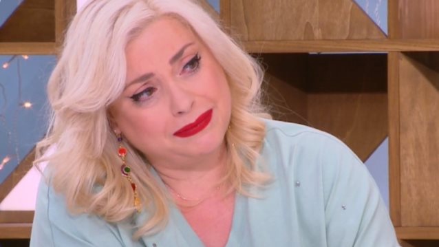 Λύγισε on air η Νάνσυ Νικολαΐδου: &quot;Δεν φαντάζεσαι πόσο μόνος θα νιώσεις εκεί που θες μία χείρα βοηθείας&quot;