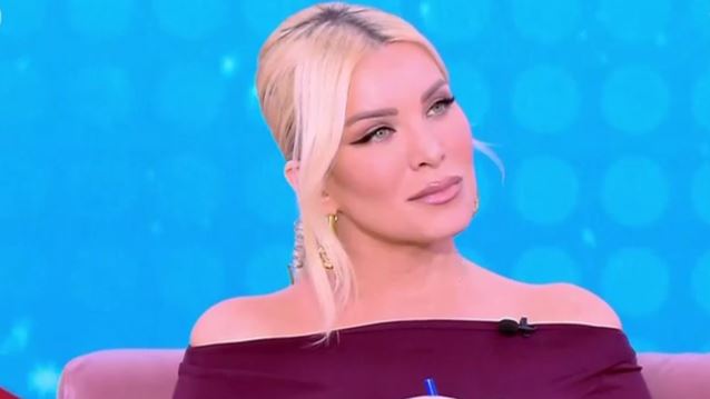 Κατερίνα Καινούργιου: "Κι εγώ σύμφωνο συμβίωσης έκανα, μη μου λες τέτοια"