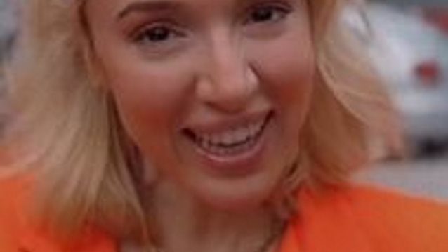 Η Καλομοίρα ήρθε στην Ελλάδα - Ποιο είναι το πρώτο πράγμα που έκανε;