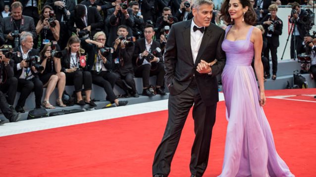 Βενετία 2017: Τα διάσημα ζευγάρια που είδαμε στο φετινό κόκκινο χαλί
