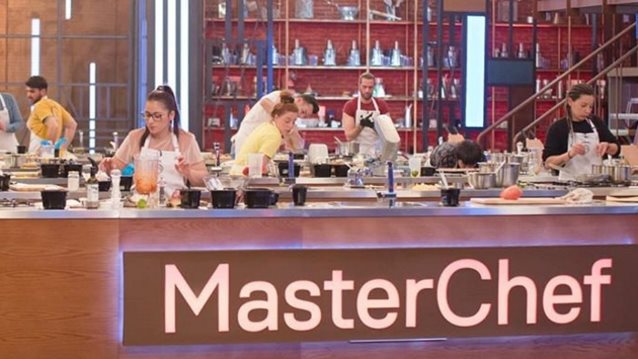 MasterChef: Μαγειρική πολλών ταχυτήτων | Το Mystery Box... μπαμπούσκα, η βοήθεια στους αδύναμους παίκτες &amp; οι τρεις υποψήφιοι προς αποχώρηση!