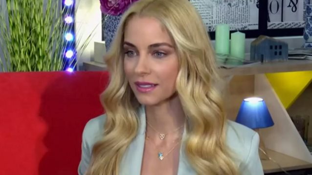 Η Δούκισσα Νομικού σχολιάζει την "αλλαγή σκυτάλης" στο DWTS με τη Βίκυ Καγιά