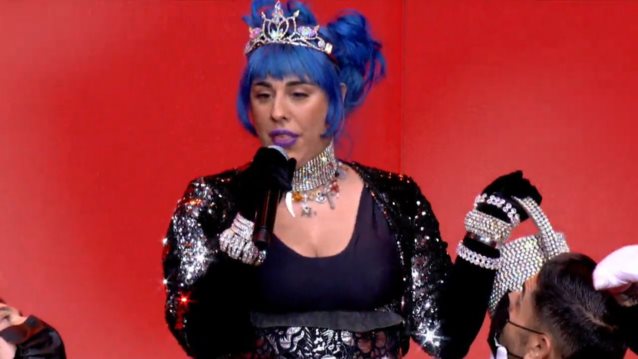 J2US | Θεατρικη εμφανιση για Super Kiki &amp; Γιωργο Βελισσαρη