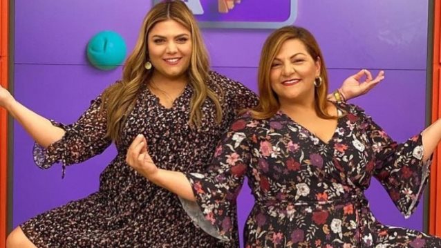 Η Δανάη Μπάρκα γιορτάζει τα γενέθλια της Βίκυς Σταυροπούλου! Στο πλευρό τους ο Τίμος Ζαχαράτος