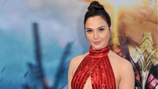 Gal Gadot: Απειλεί ότι δε θα συμμετάσχει στο Wonder Woman 2 αν δεν απολυθεί ο Brett Ratner
