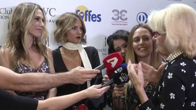 Ντορέττα Παπαδημητρίου - Μαίρη Συνατσάκη: Το ξεκαρδιστικό απρόοπτο κατά τη διάρκεια των κοινών δηλώσεών τους: Δείτε το video!