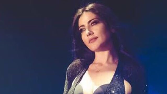 Τάνια Καρρά: Μάγεψε στην πρεμιέρα της στη Θεσσαλονίκη!