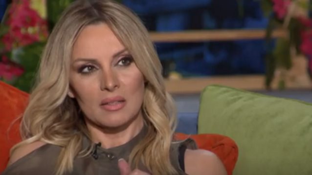 Ηλέκτρα Λύρα | Δείτε την κόρη της Πέγκυς Ζήνα να κάνει ιππασία