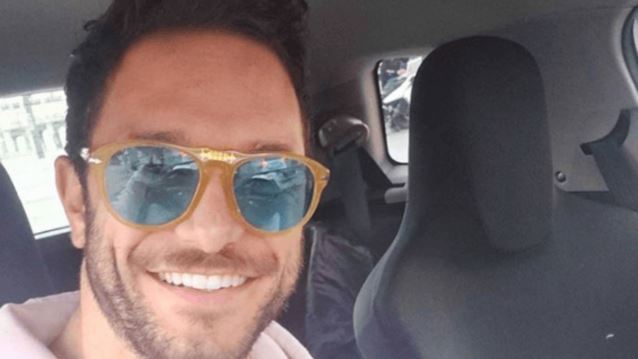 Ευθύμης Ζησάκης : Δείτε πλάνα από το εργένικο σπίτι του στο Παλαιό Φάληρο
