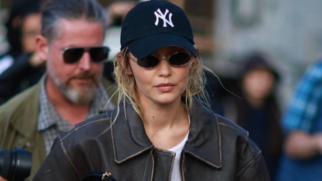 Instagram Official | H Gigi Hadid μοιράστηκε την πιο τρυφερή φωτογραφία της με τον Bradley Cooper