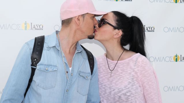 Νίκος Βουρλιώτης: Η τρυφερή φωτογραφία της Όλγας Καρπαθάκη με την νεογέννητη κόρη τους