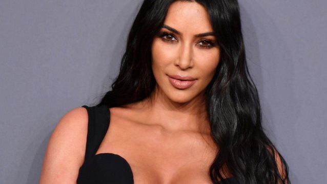 Kim Kardashian : Θυμάσαι την πρώτη της εμφάνιση στο Met Gala;