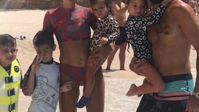 Ολυμπία Χοψονίδου 
: Ποζάρει για πρώτη φορά με φουσκωμένη κοιλιά στον έκτο μήνα της εγκυμοσύνης της