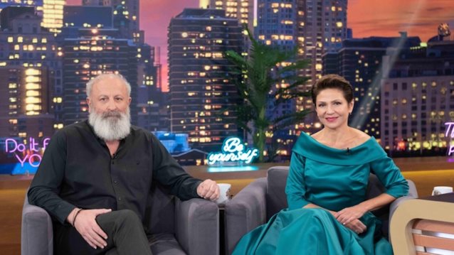 Η σπάνια τηλεοπτική εμφάνιση της Ταμίλας Κουλίεβα και του Γρηγόρη Καραντινάκη